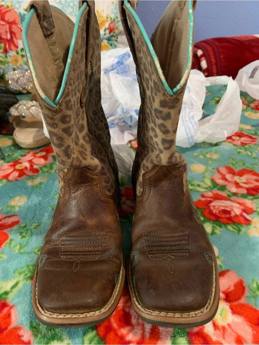 Ariat Crossroads Leather Square Toe Cowgirl Boots Embroidered & Leopard Print - Picture 2 of 12